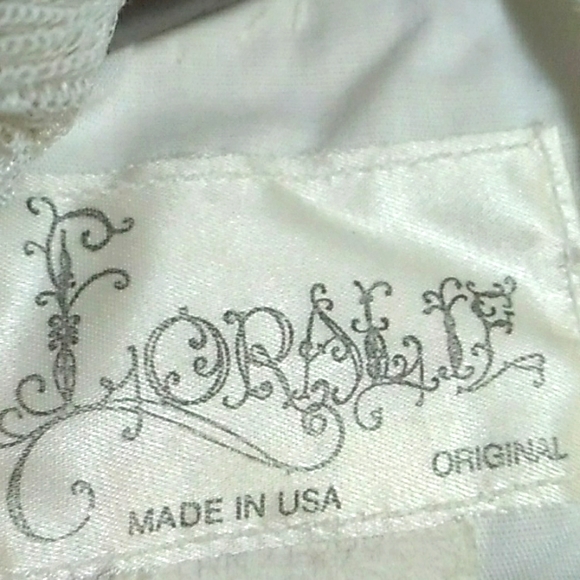 👰‍♀️ RARE VINTAGE 1970’s/80’s Satin & LACE WEDDING DRESS Tiers of Satin - Picture 6 of 16